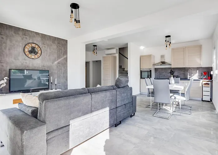 Semesterbostad Aria By Interhome