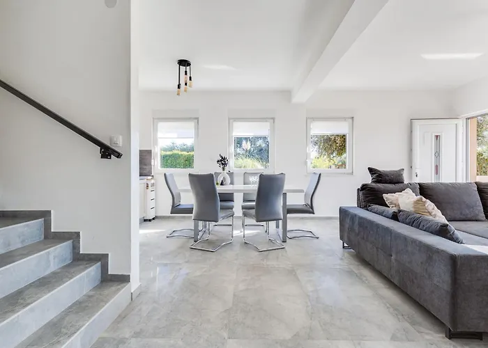 Aria By Interhome Semesterbostad Sukošan