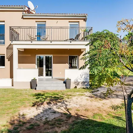 Aria By Interhome Sukošan