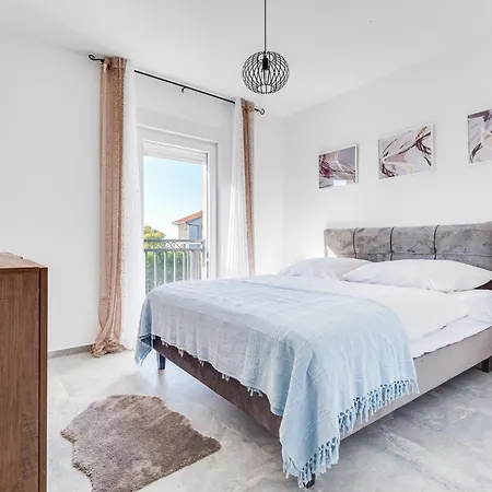 Aria By Interhome Sukošan