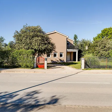 Aria By Interhome بيت للعطل Sukošan