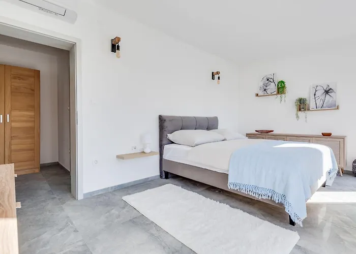 Aria By Interhome *