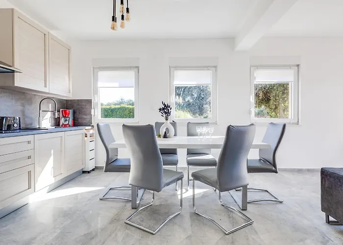 Aria By Interhome